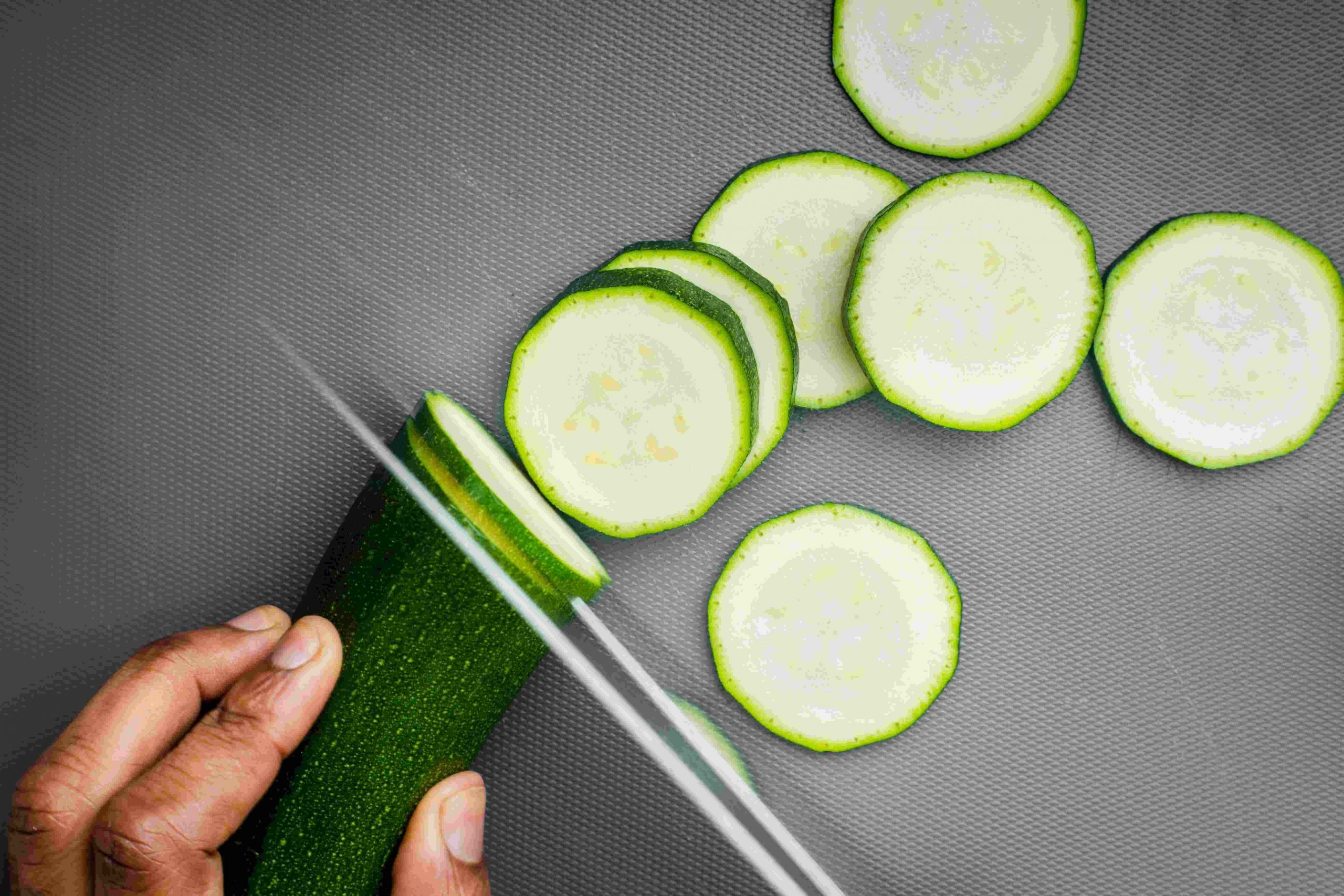 Spirales feuilletés de courgette et pesto